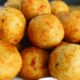 bolinho de batata recheado