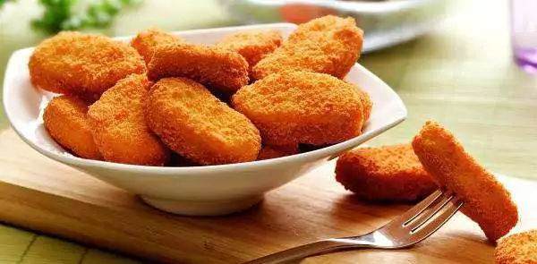 como fazer Nuggets-de-Frango-Caseiros