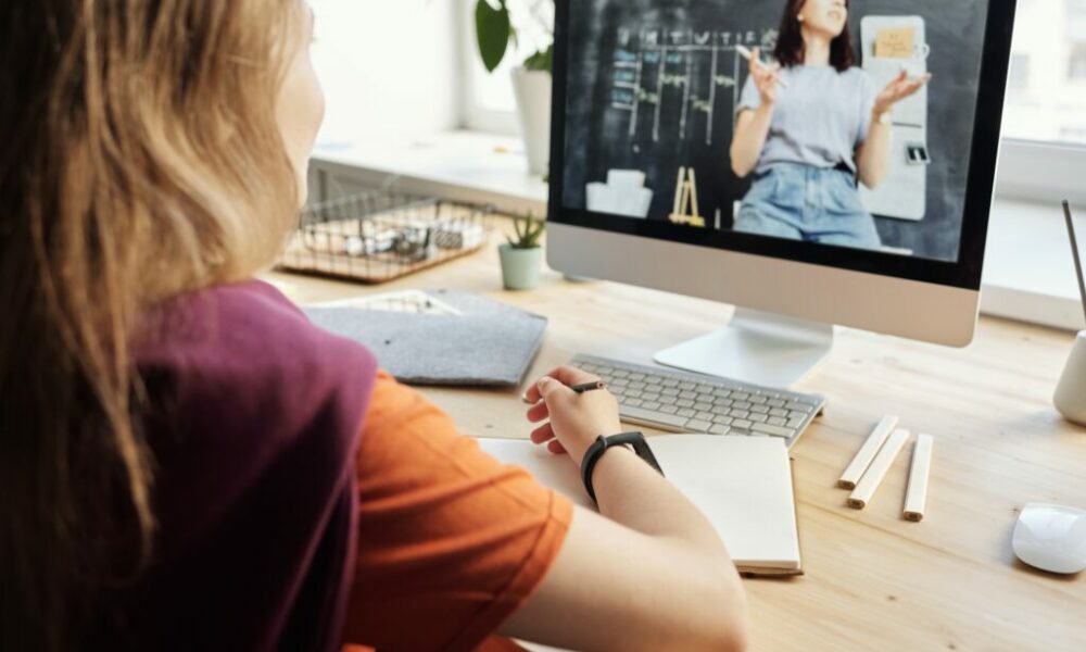 14 Cursos Gratuitos de Qualificação Profissional para Mulheres