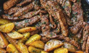 Como fazer um Suculento Bife no Alho e Batata na Frigideira