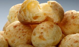 Como Preparar um Delicioso Pão de Queijo Caseiro